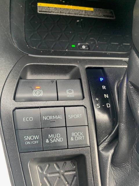 Used 2021 Toyota RAV4 XLE Premium image 19