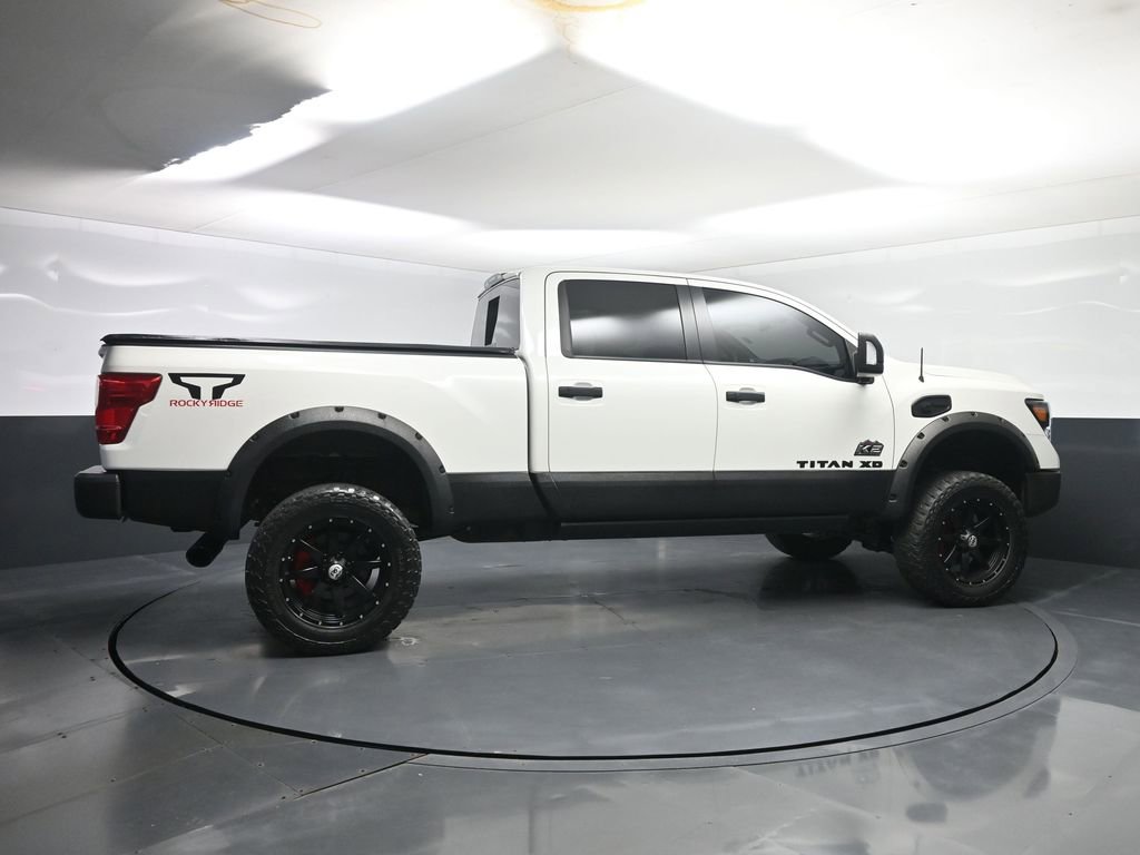 Used 2019 Nissan Titan SV w/ SV Convenience Package image 27