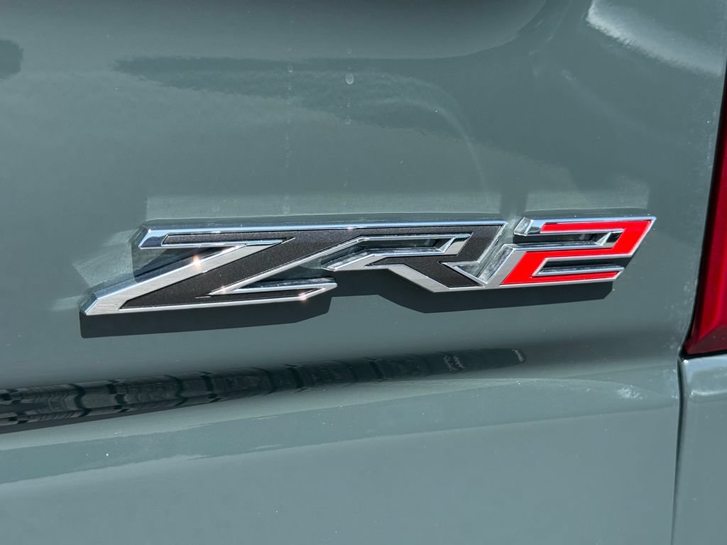 Used 2026 Chevrolet Silverado 1500 ZR2 AWD/4WD image 11