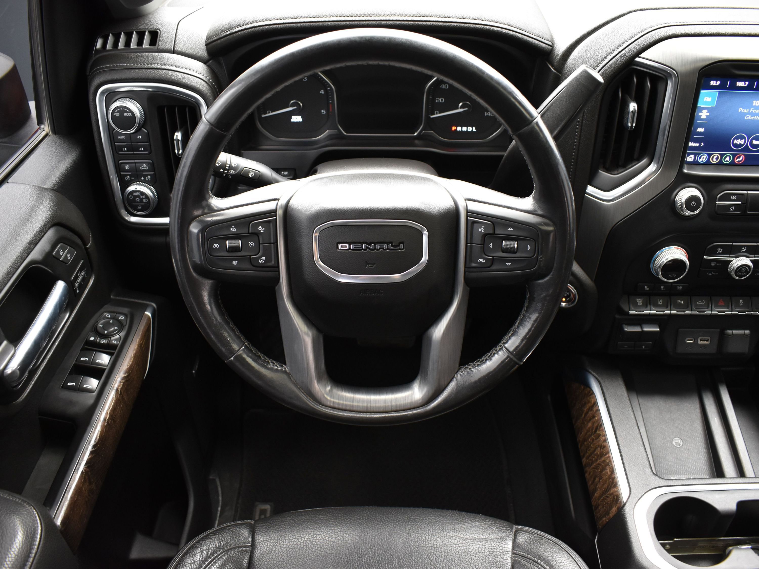 Used 2021 GMC Sierra 3500 Denali w/ Denali Ultimate Package image 25