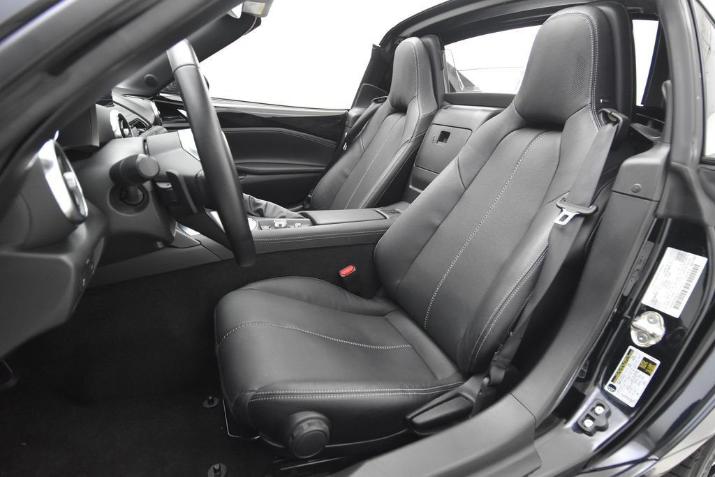 Used 2025 MAZDA MX-5 Miata RF Grand Touring RWD image 25