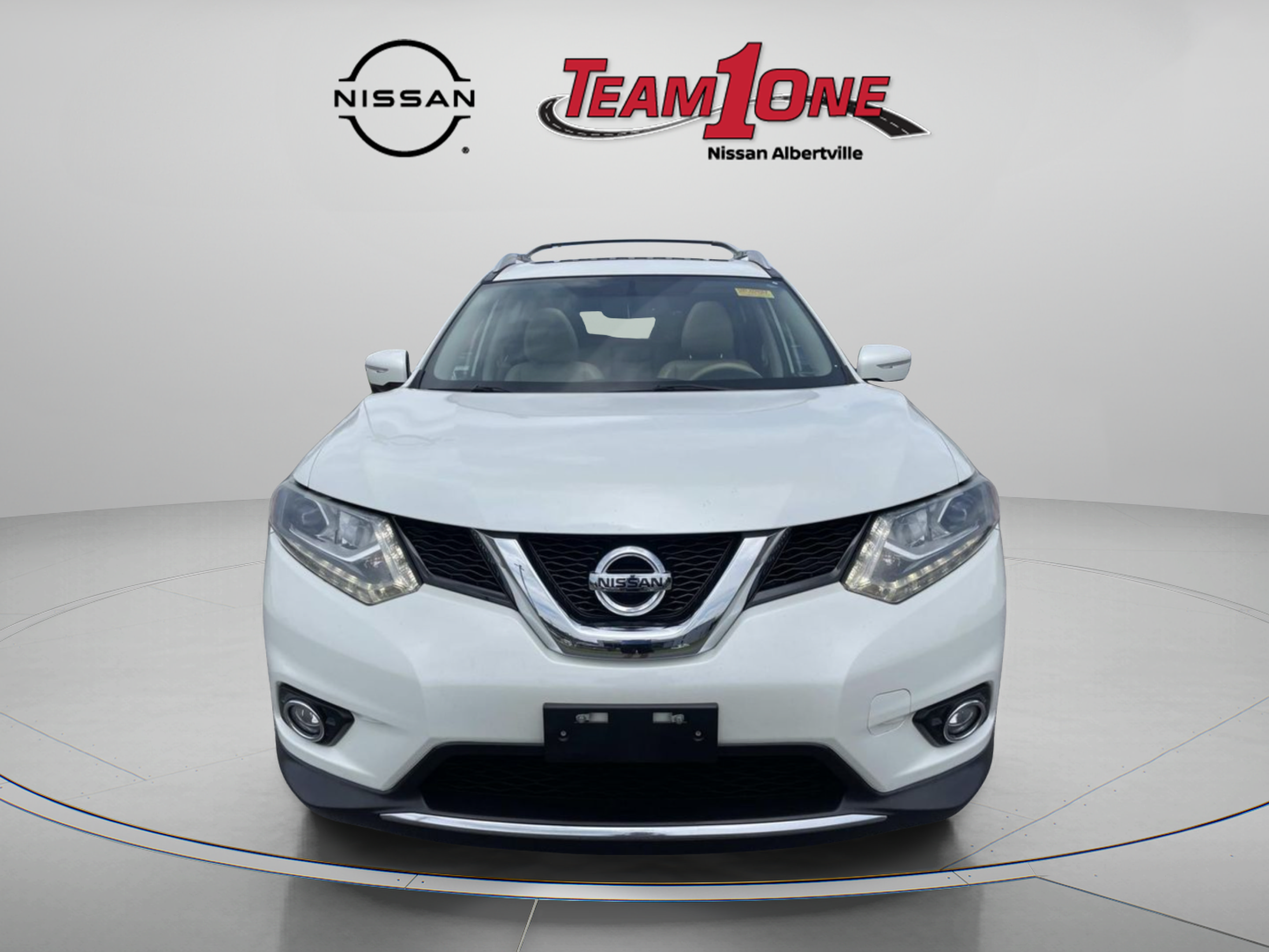 Used 2015 Nissan Rogue SL w/ SL Premium Package FWD image 2