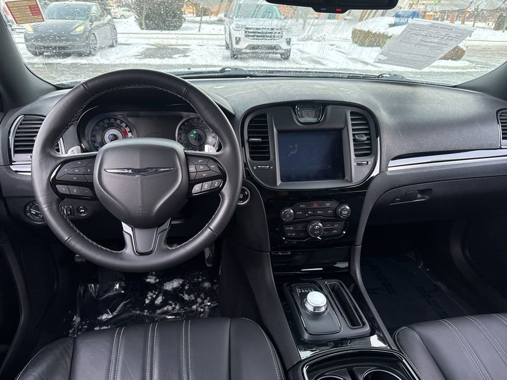 Used 2022 Chrysler 300 S w/ Safetytec Plus Group image 17