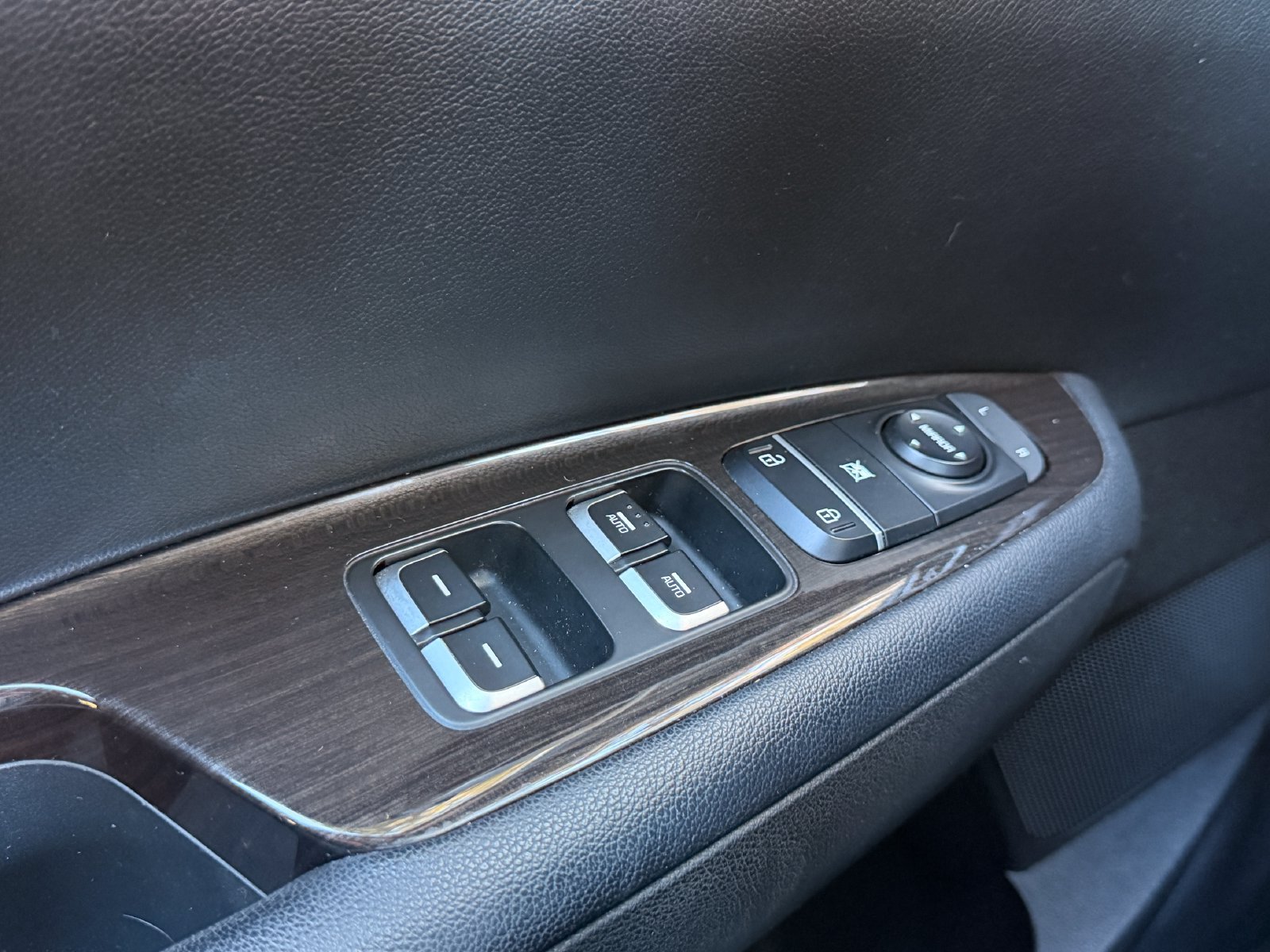 Used 2019 Kia Optima EX FWD image 19