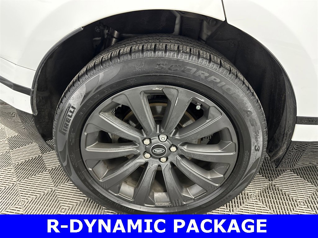 Used 2018 Land Rover Range Rover Velar R-Dynamic SE image 19