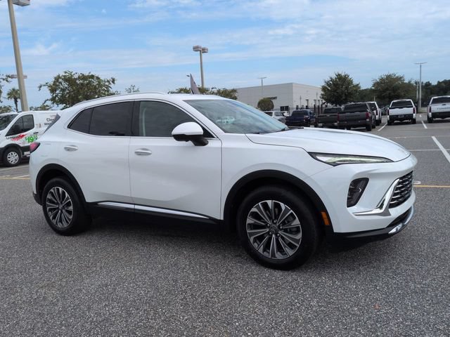 Used 2024 Buick Envision Preferred AWD/4WD image 2