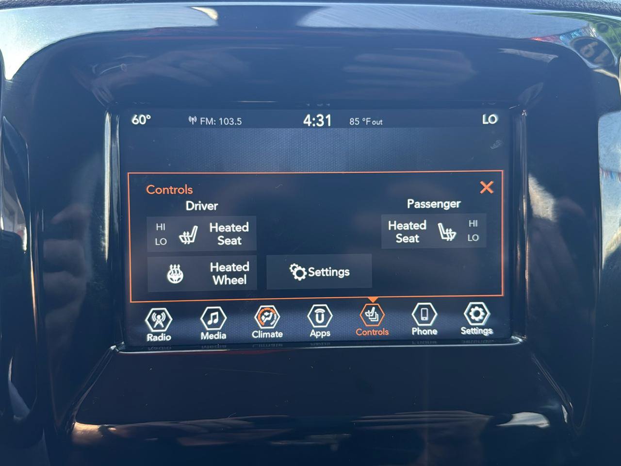 Used 2019 Jeep Compass Latitude AWD/4WD image 18