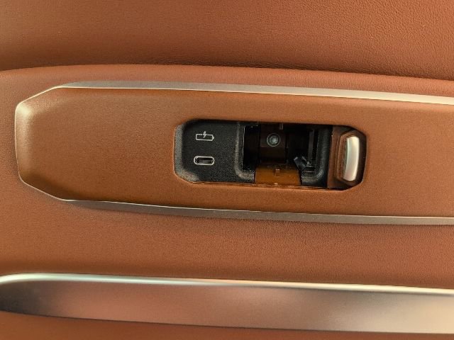 New 2026 BMW X7 M60i image 41