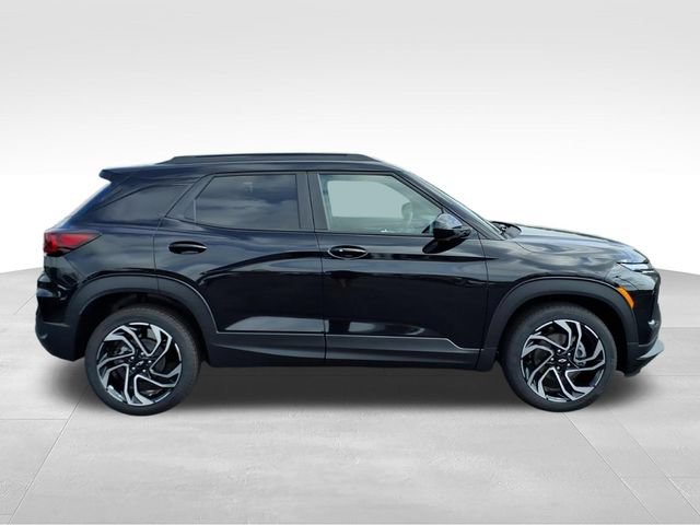 New 2026 Chevrolet TrailBlazer RS FWD image 2