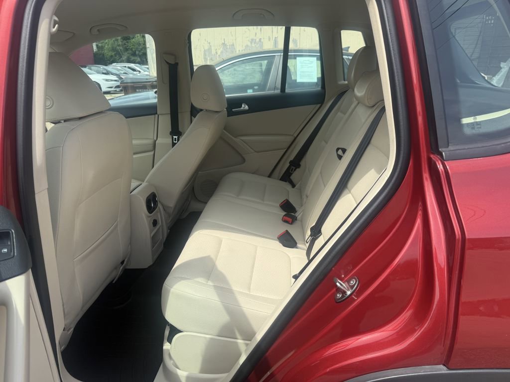 Used 2016 Volkswagen Tiguan S AWD/4WD image 13