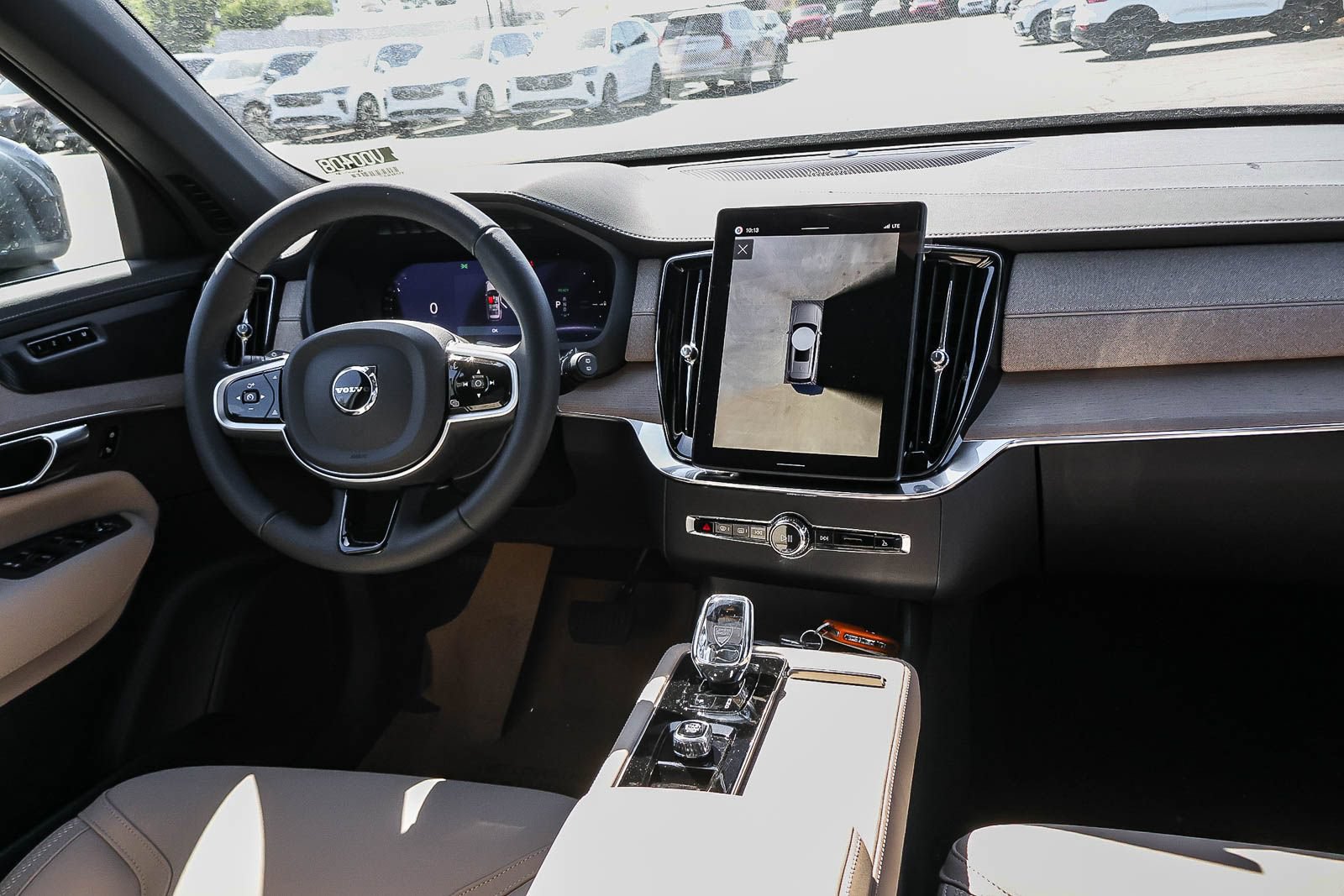 New 2026 Volvo XC90 T8 Plus w/ Protection Package Premier AWD/4WD image 21