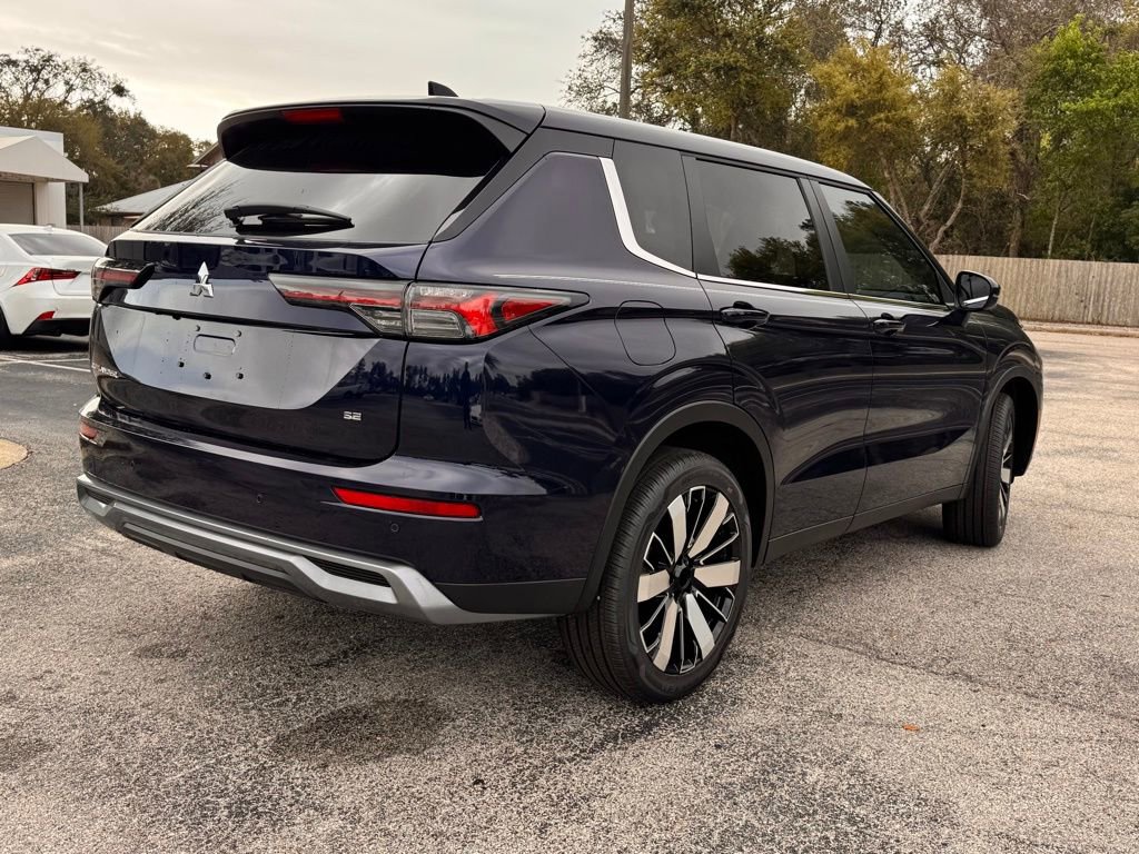 New 2026 Mitsubishi Outlander SE FWD image 8