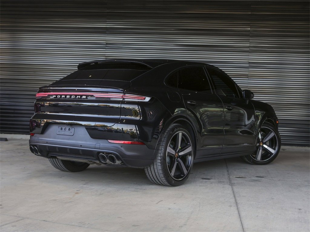 Certified 2025 Porsche Cayenne E-Hybrid Coupe image 7