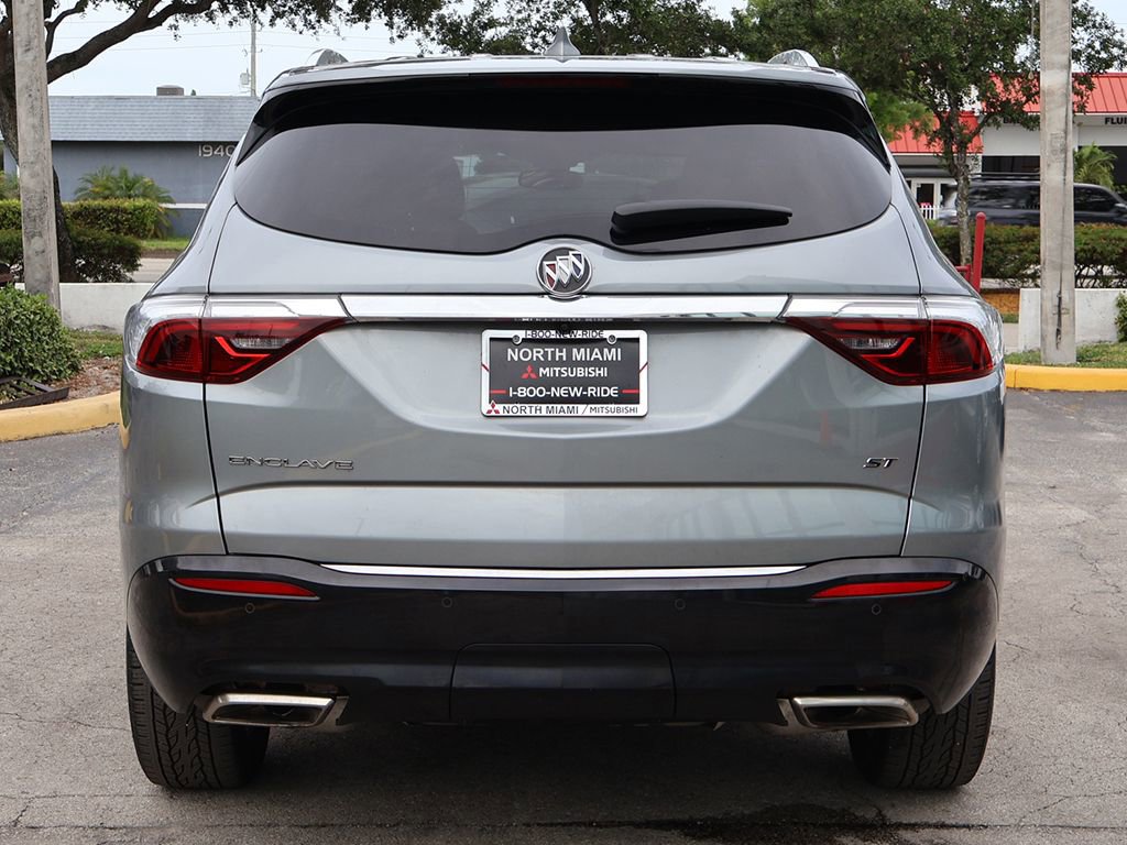 Used 2023 Buick Enclave Essence w/ Sport Touring Edition FWD image 12