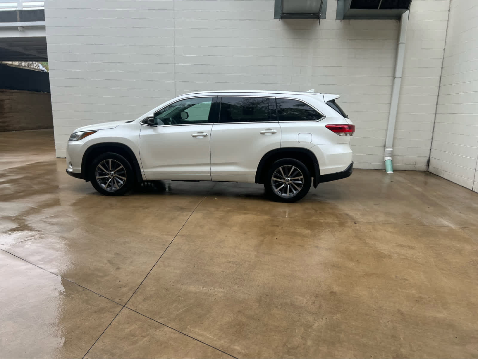 Used 2018 Toyota Highlander XLE