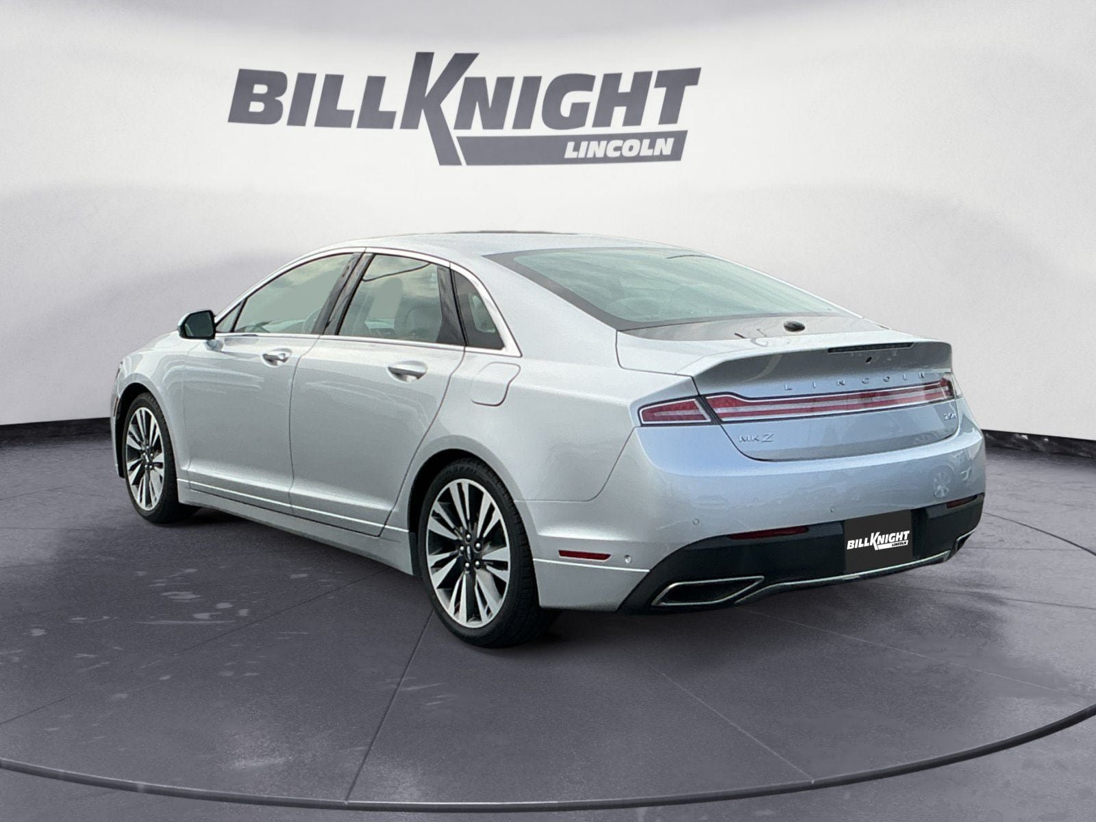 Used 2019 Lincoln MKZ Reserve FWD image 3
