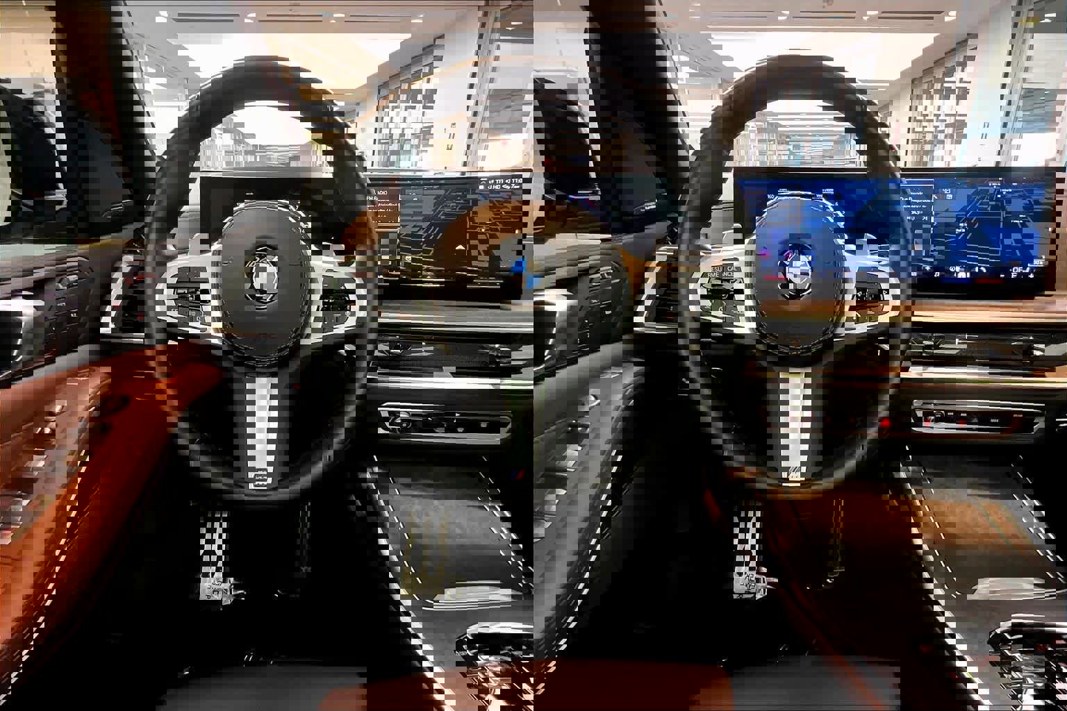 Used 2024 BMW X7 xDrive40i w/ M Sport Package image 6