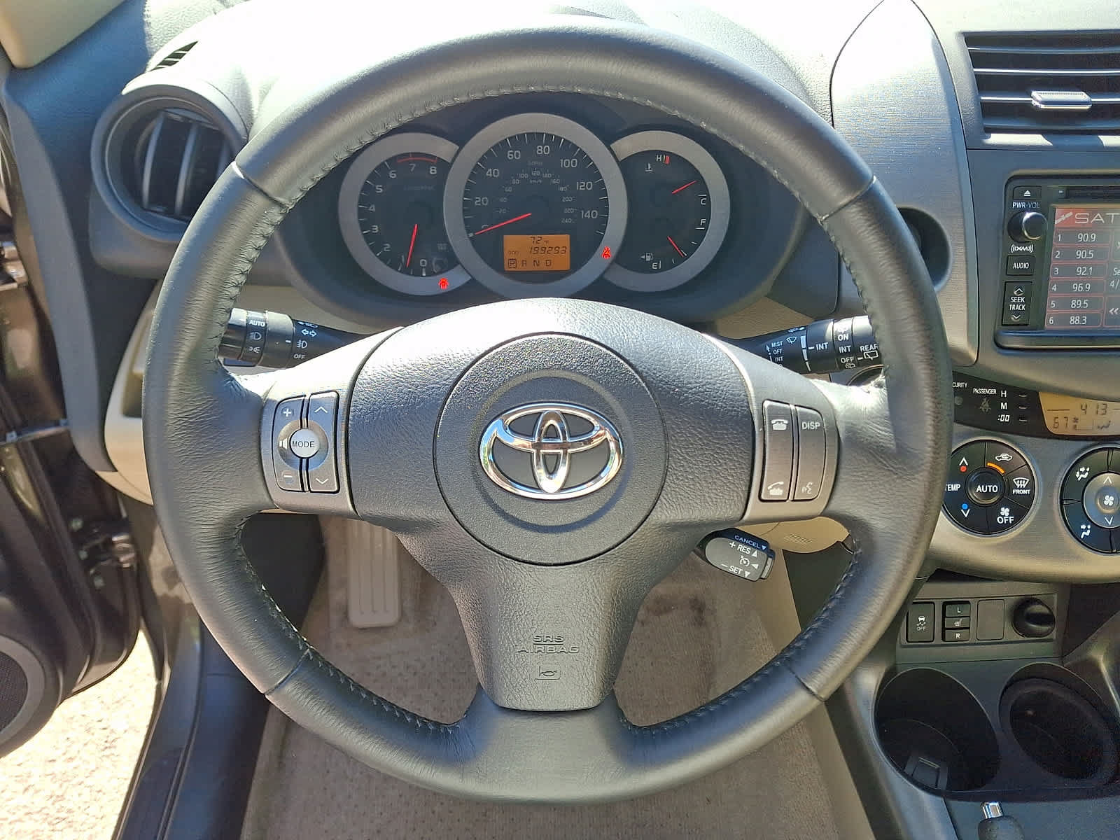 Used 2012 Toyota RAV4 Limited w/ Navigation Value Pkg AWD/4WD image 22