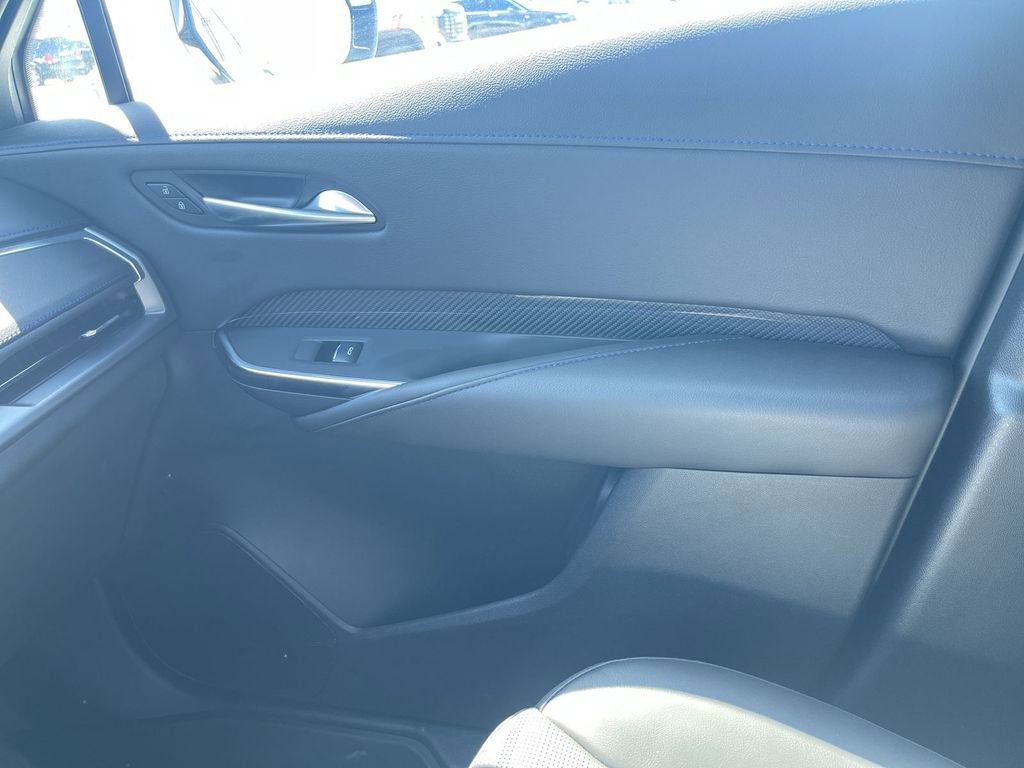 Used 2024 Cadillac XT4 Sport AWD/4WD image 32