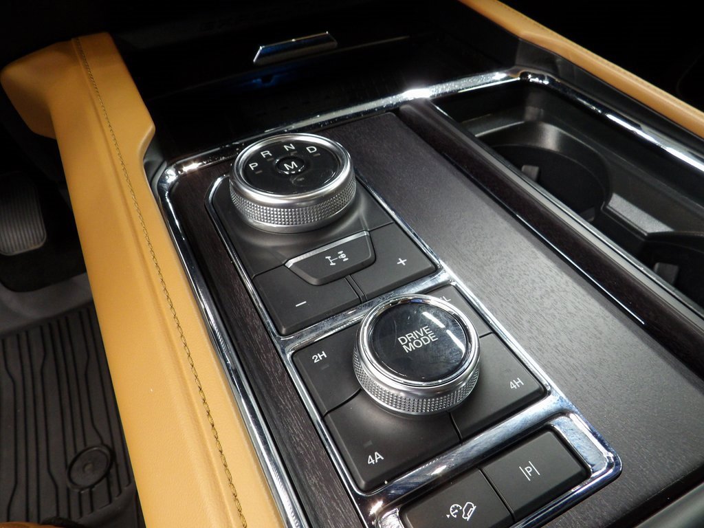 Used 2024 Ford Expedition Platinum image 47