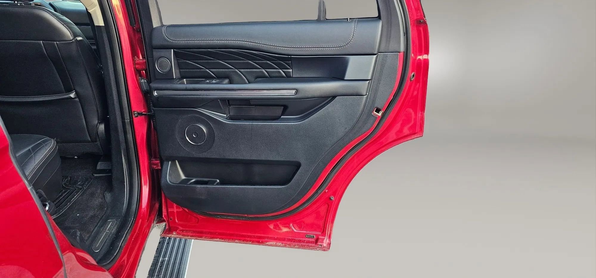 Used 2021 Ford Expedition Platinum AWD/4WD image 10