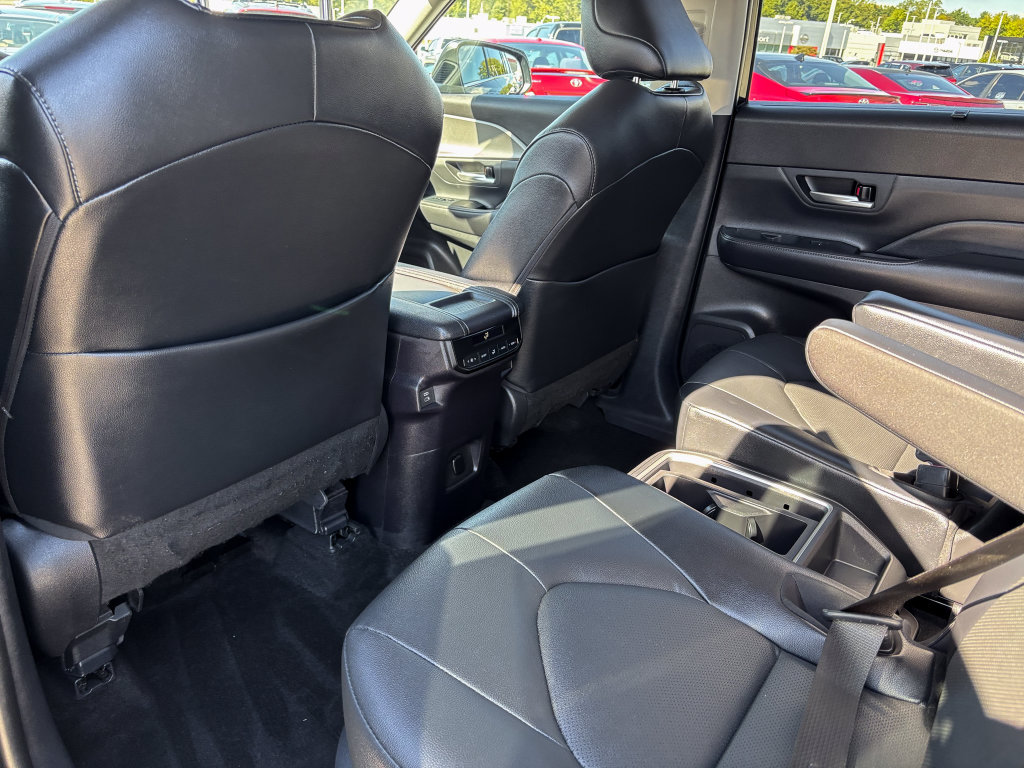 Certified 2025 Toyota Grand Highlander AWD image 46