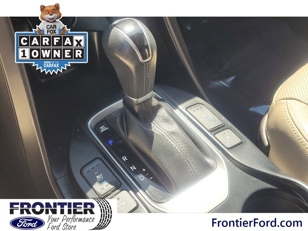 Used 2017 Hyundai Santa Fe SE image 26