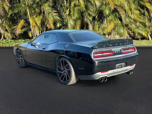 Used 2017 Dodge Challenger SXT w/ Driver Convenience Group image 7