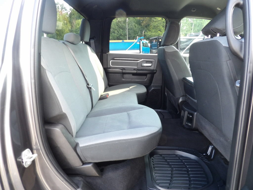 Used 2022 RAM 3500 Big Horn AWD/4WD image 34