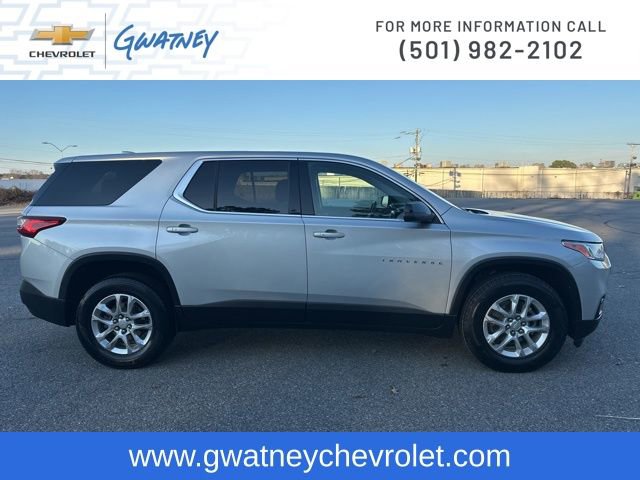 Used 2021 Chevrolet Traverse LS image 4