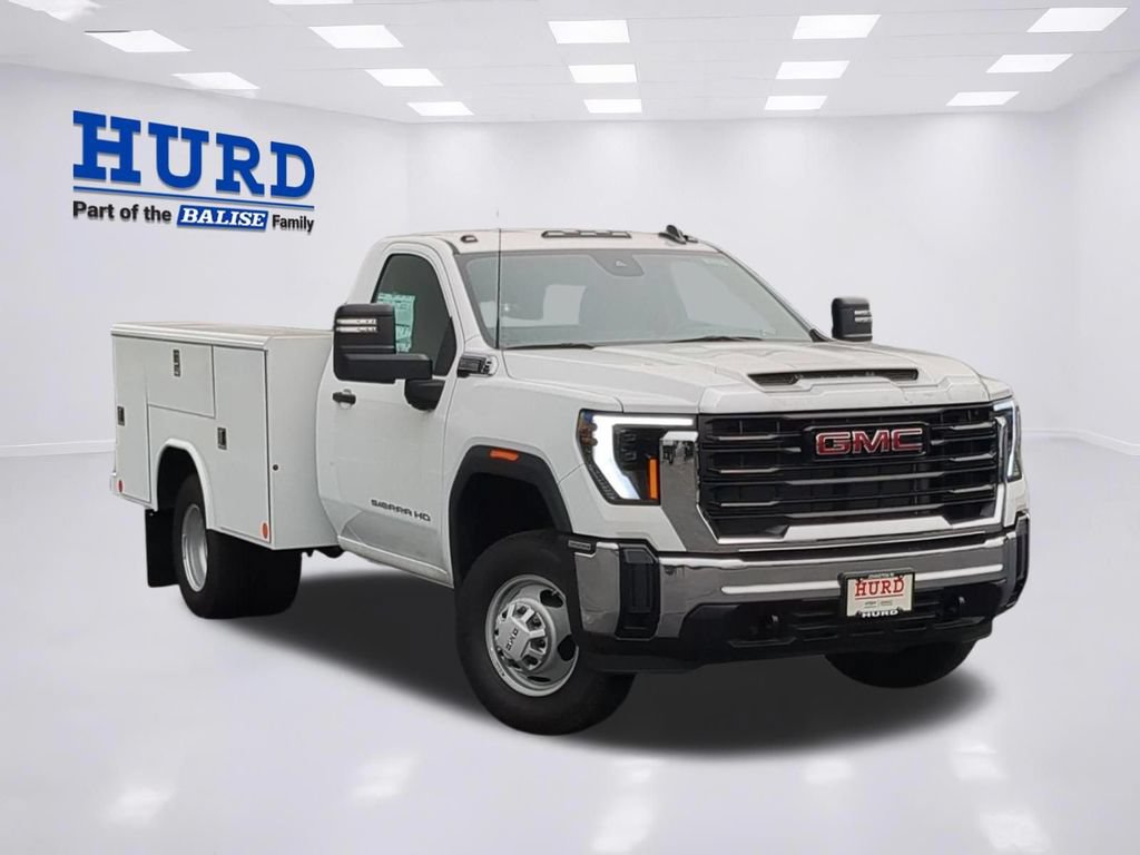 New 2025 GMC Sierra 3500 Pro w/ Convenience Package