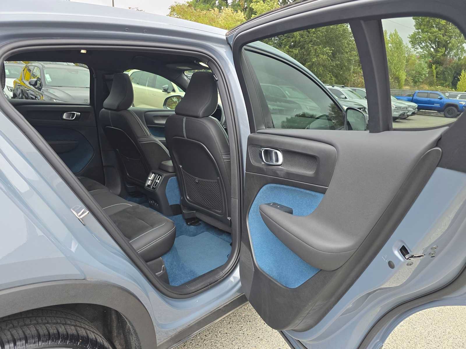 Certified 2023 Volvo C40 P8 Recharge Ultimate AWD/4WD image 14