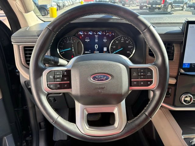 Used 2024 Ford Expedition Limited image 14