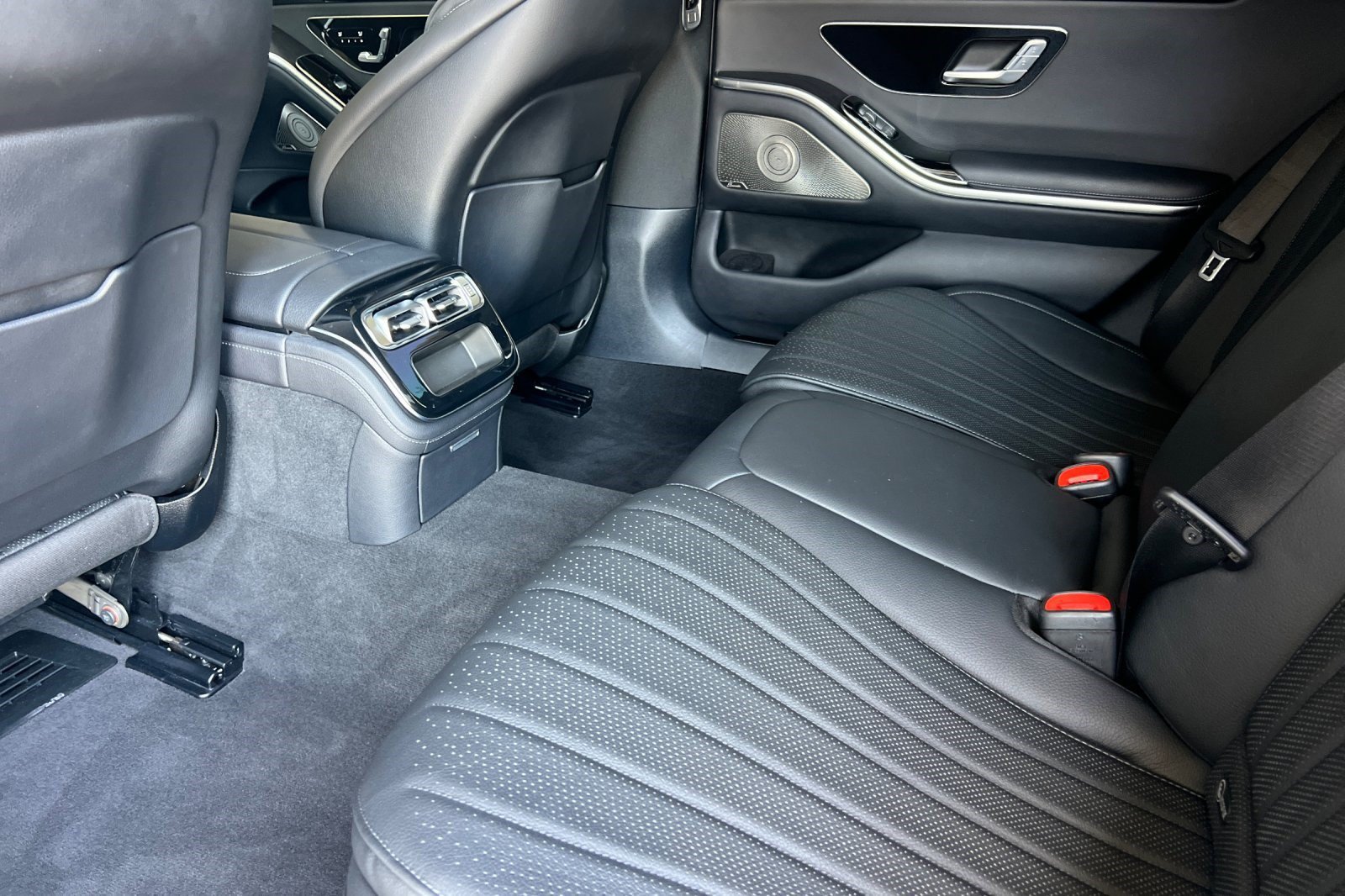 Certified 2022 Mercedes-Benz S 500 4MATIC image 28