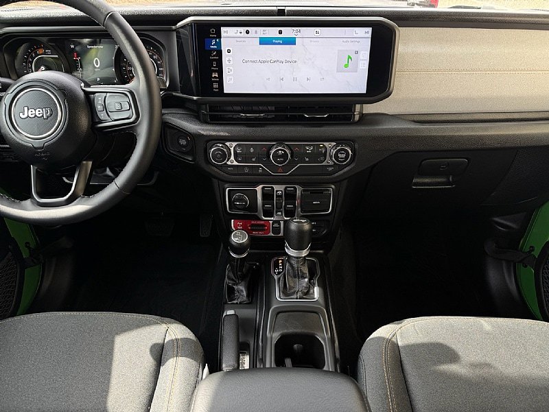 Used 2025 Jeep Wrangler Willys image 11