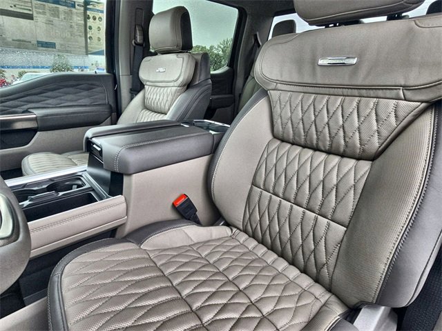 New 2025 Ford F350 Platinum w/ Platinum Plus Package image 18