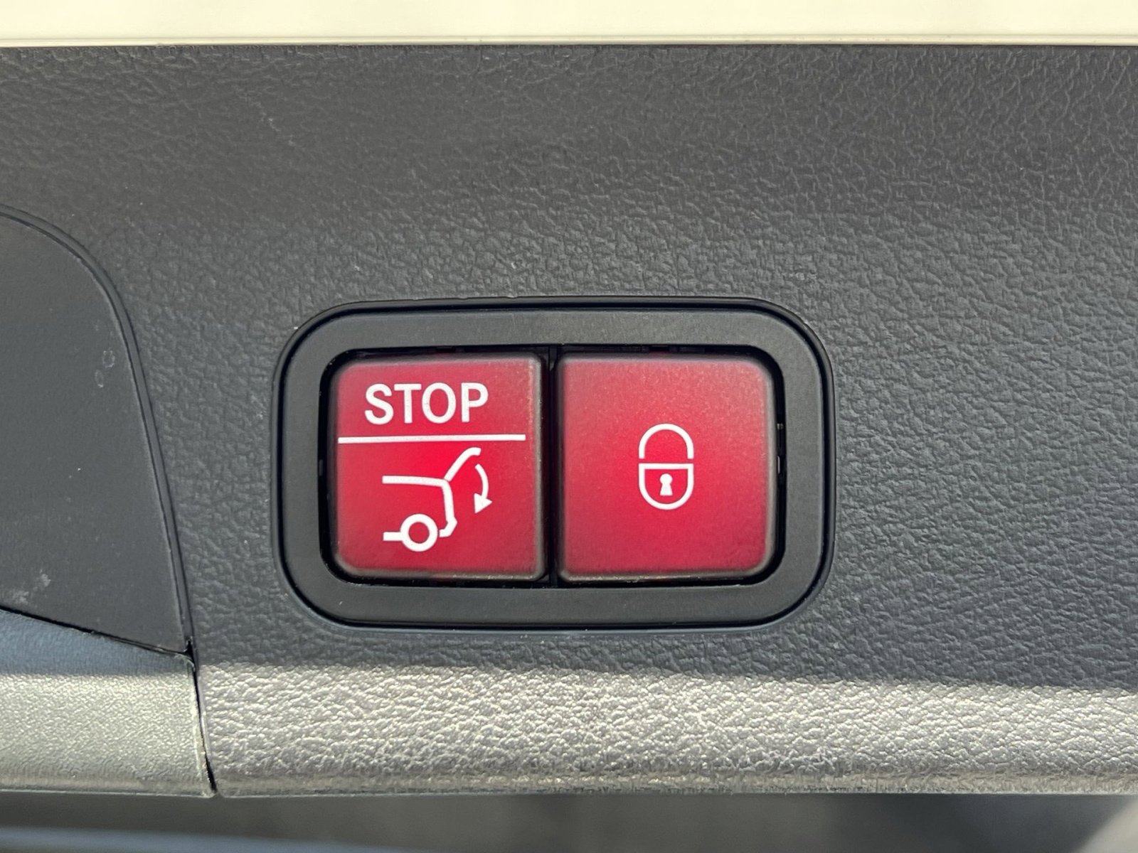 Certified 2022 Mercedes-Benz GLS 450 4MATIC image 26