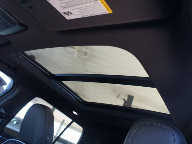 New 2026 Chevrolet Equinox EV LT image 3