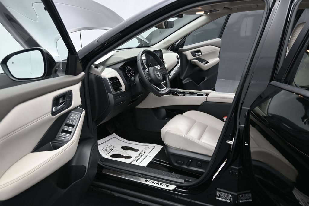 Used 2023 Nissan Rogue SL w/ SL Premium Package AWD/4WD image 13