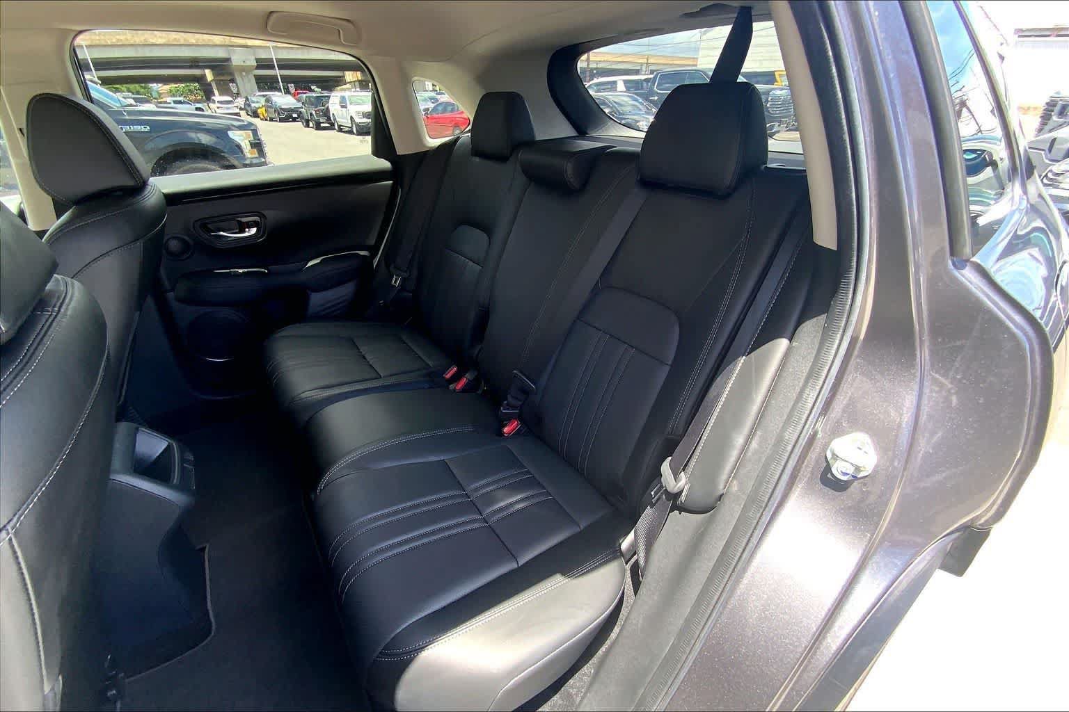Used 2025 Honda HR-V EX-L image 29