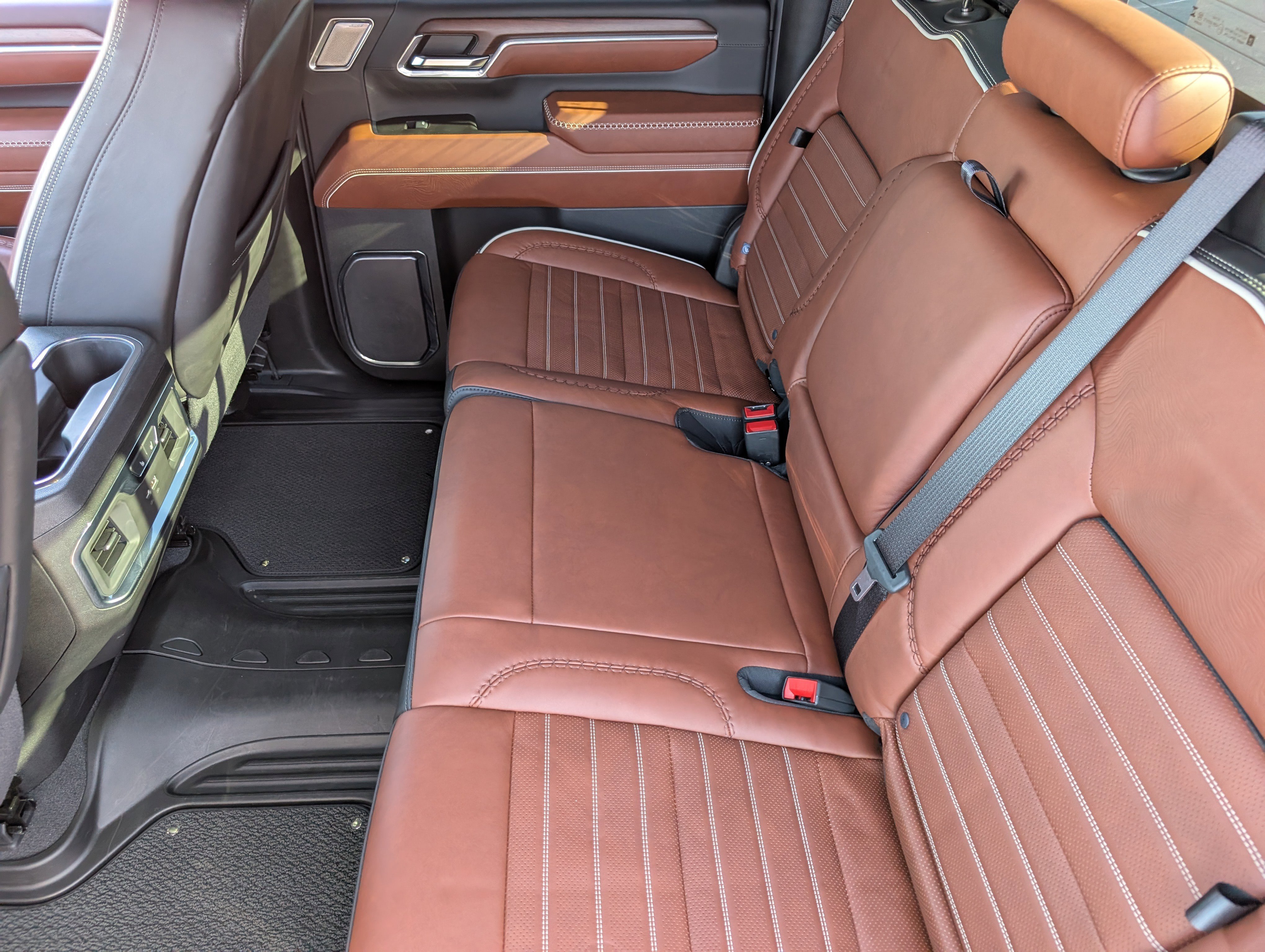 Used 2024 GMC Sierra 2500 Denali Ultimate w/ Max Trailering Package image 22