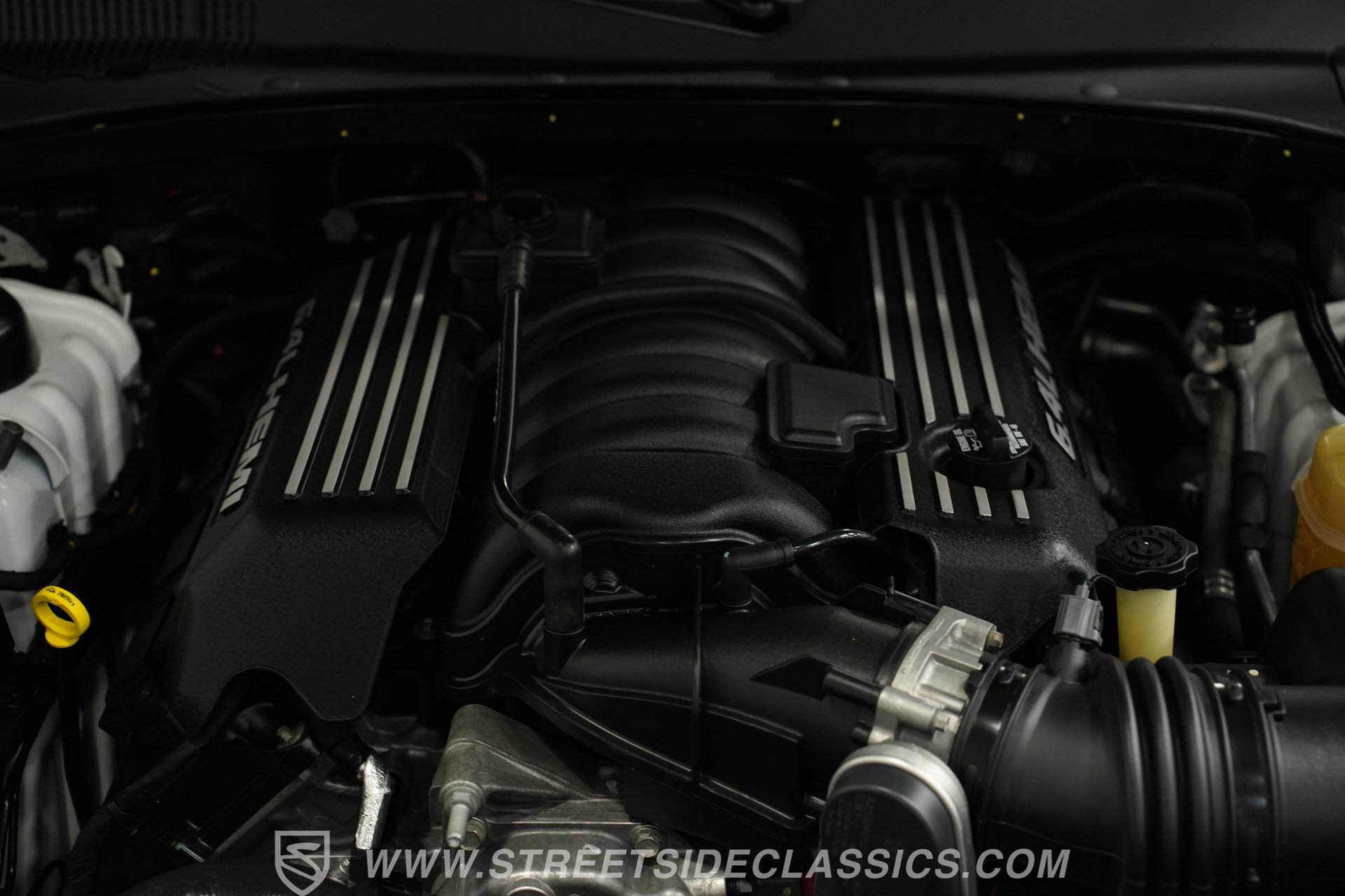 Used 2012 Chrysler 300 SRT8 w/ 19-Premium Speaker Group image 30