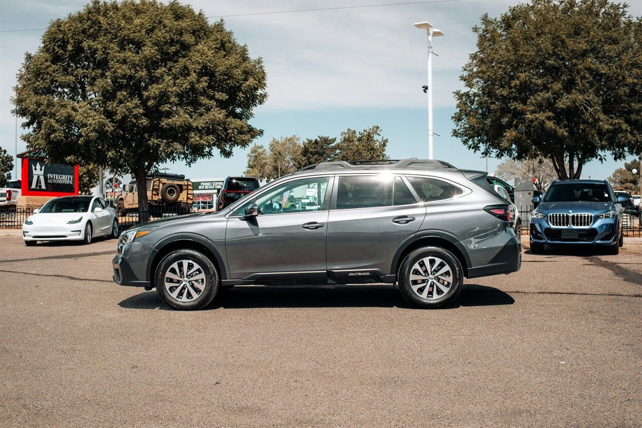 Used 2020 Subaru Outback Premium AWD/4WD image 4