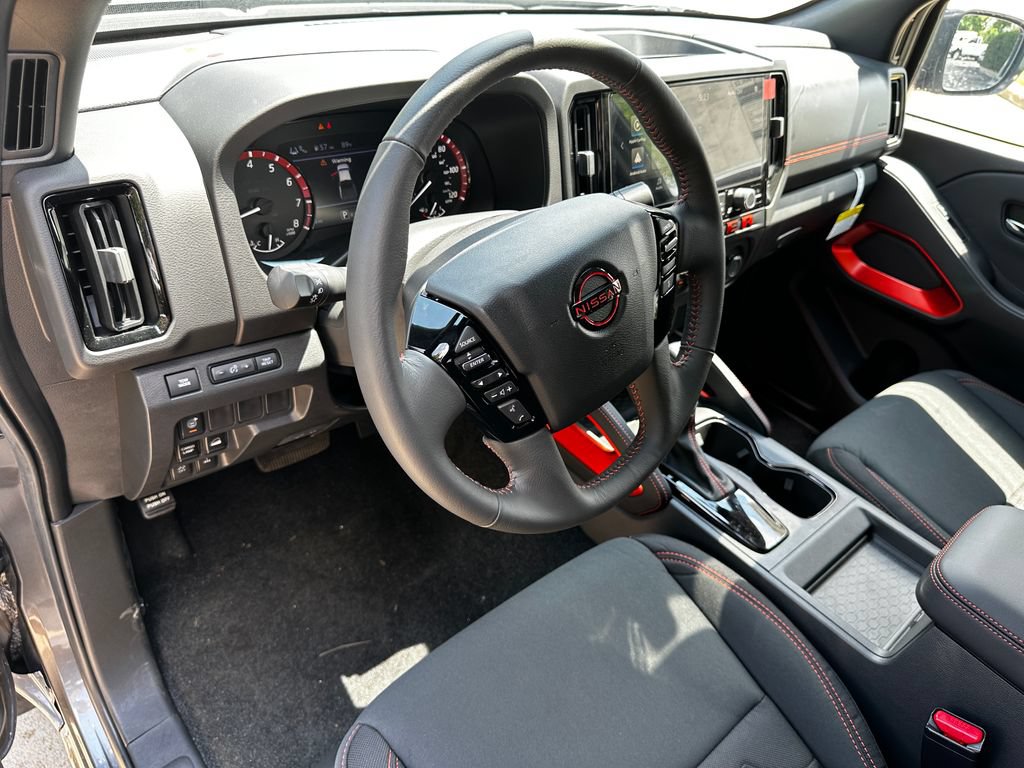 New 2026 Nissan Frontier PRO-4X w/ Pro-4x Convenience Package AWD/4WD image 6