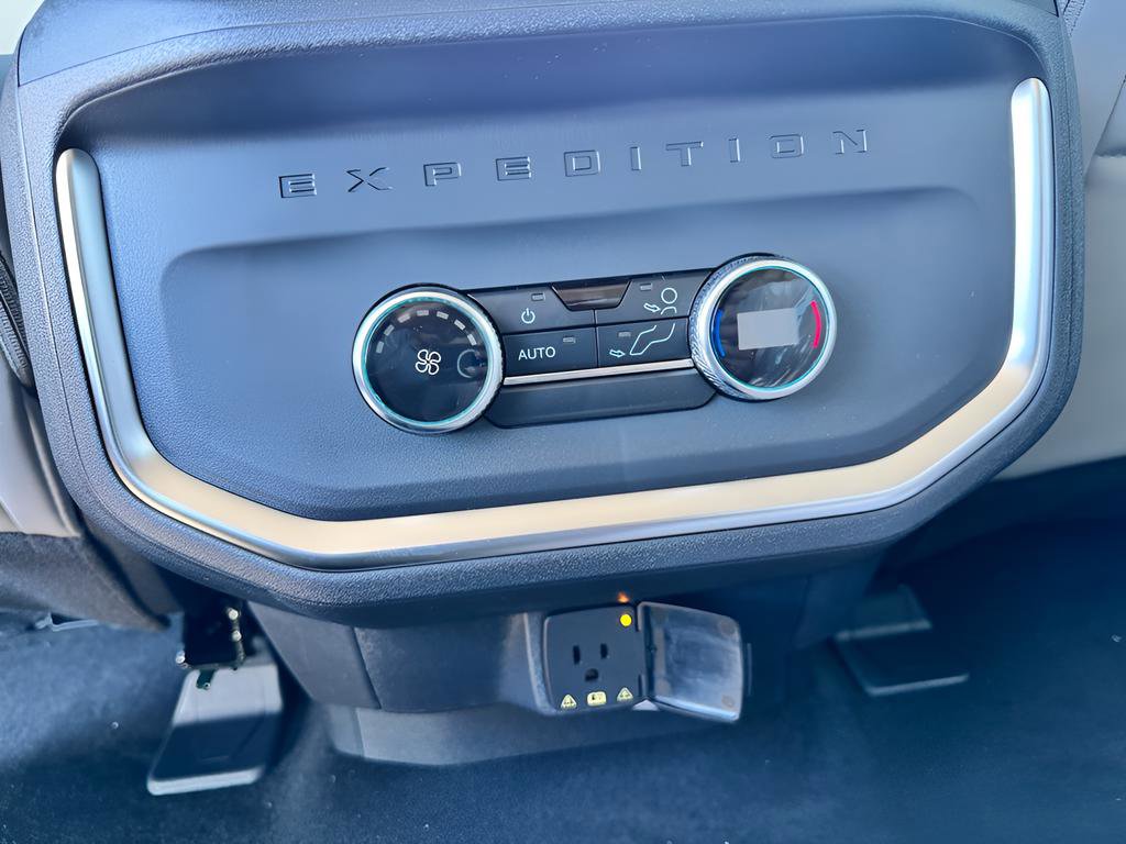 New 2025 Ford Expedition Max Active AWD/4WD image 33