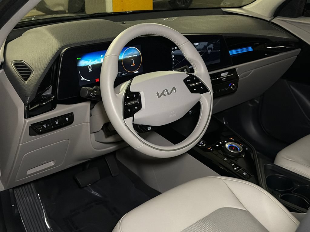 Certified 2023 Kia Niro Wind FWD image 22