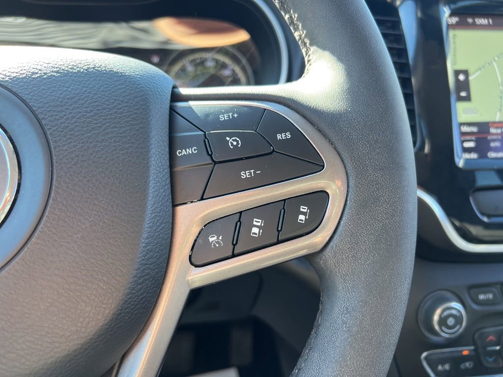 Used 2022 Jeep Cherokee Limited w/ Elite Package image 17