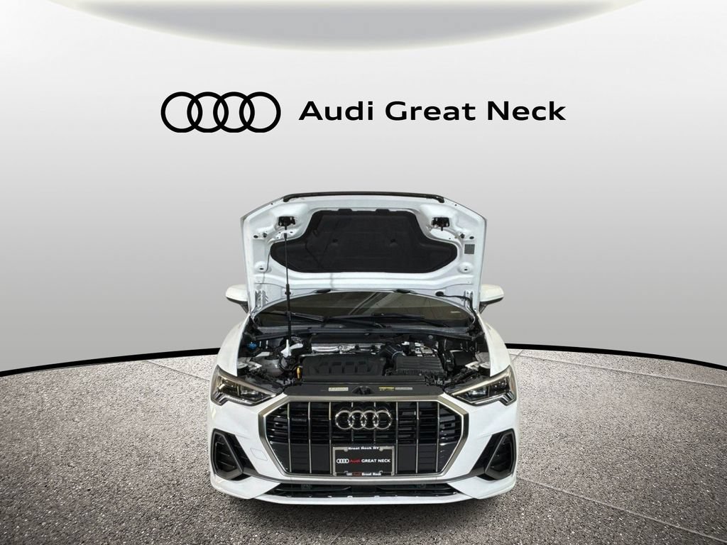 Used 2023 Audi Q3 2.0T Premium w/ Convenience Package AWD/4WD image 15
