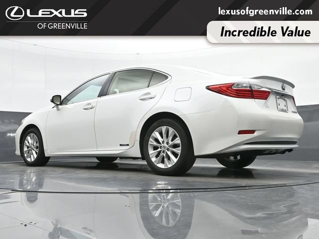 Used 2014 Lexus ES 300h w/ Luxury Package w/Bamboo Trim FWD image 39