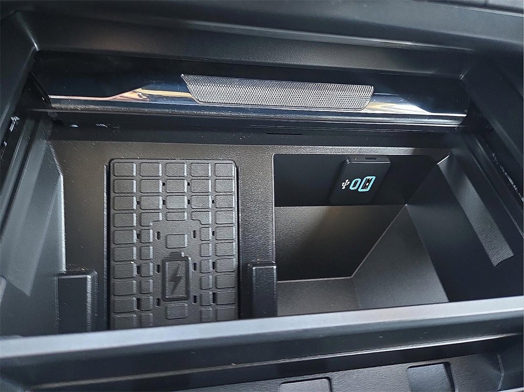 Used 2024 Ford F250 Lariat w/ Lariat Ultimate Package image 13